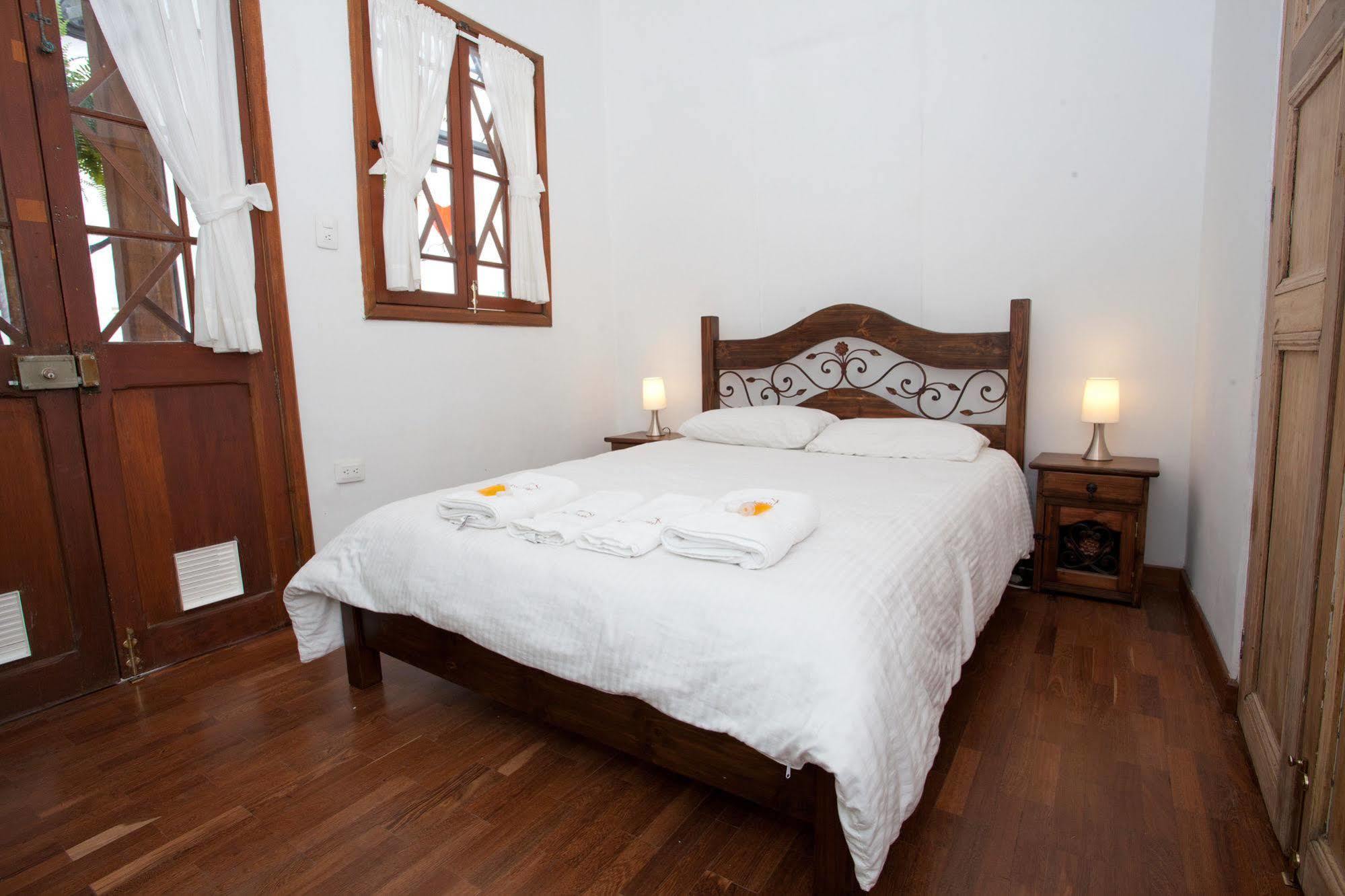 Arche Noah Boutique Hostel Bogota Ngoại thất bức ảnh